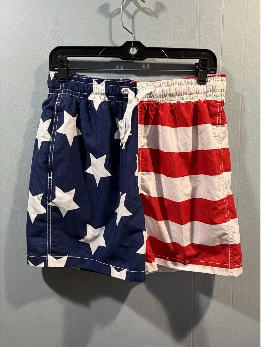 Kanu Surf Men's Flag Stars and Stripes  Swim Trunks Size Medium
